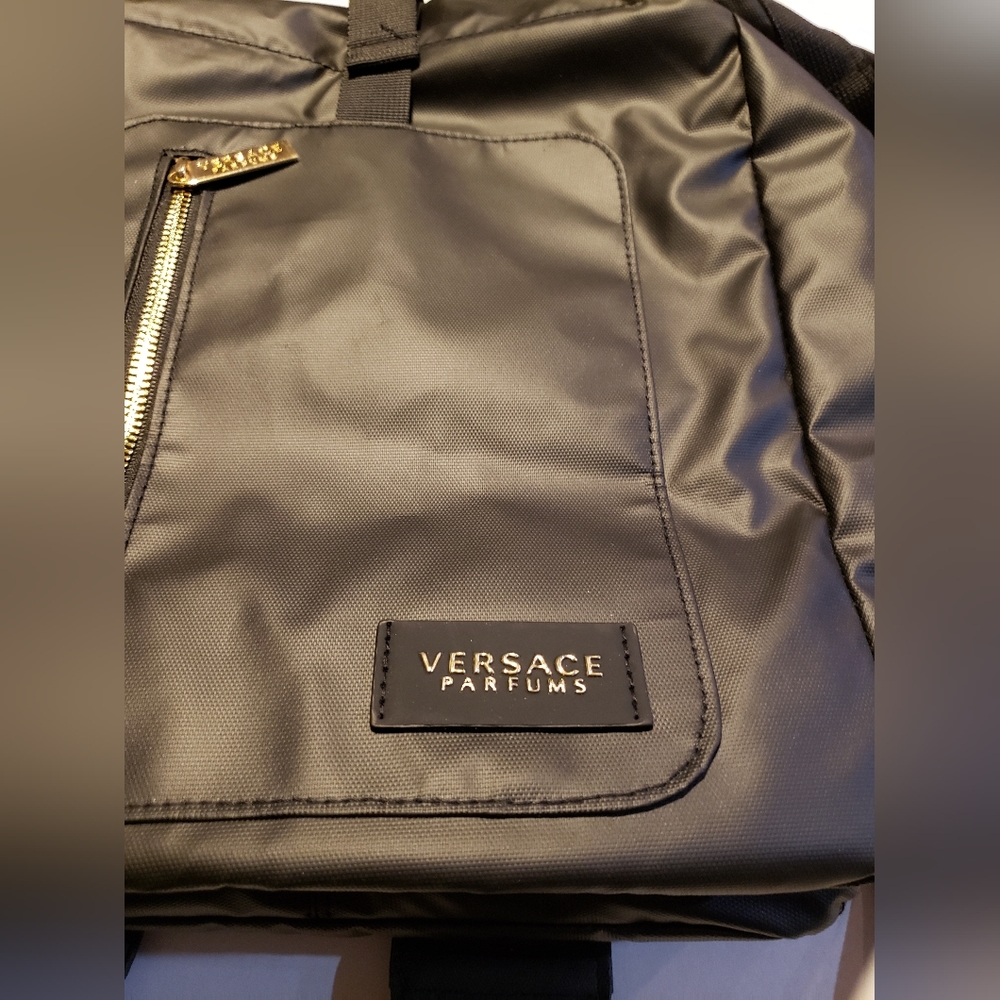 Backpack - Picture 3 of 4